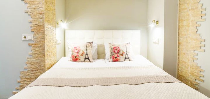 Интерьер в отеле «Family Residence Boutique Hotel» во Львове. Снять номер по акции