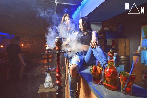 A large selection of tobaccos in the hookah "Hookah nights air" in Kiev. Book a table with a discount