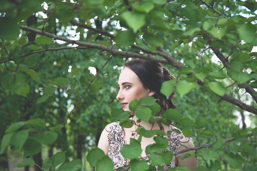 Індивідуальна фотосесія на природі від Frescostudio в Києві. Звертайтеся за знижкою.