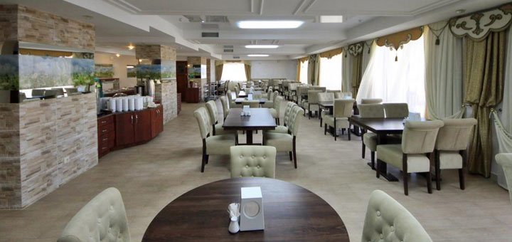 Restaurant in &quot;dianna&quot; - a health-improving complex in skhidnytsia. inexpensive vacation in the carpathians. to book a hotel in the carpathians with a discount. discounts in hotels of the carpathians.