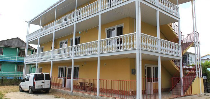 Відпочинок на Чорному морі в міні-готелі Villa Grand в Затоці. Бронювати номер за спеціальною ціною