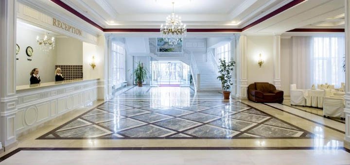 Reception of the black sea park shevchenko hotel. come for the promotion