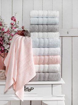 Bath towels in the Pillow online store in Kiev. Buy on the stock.