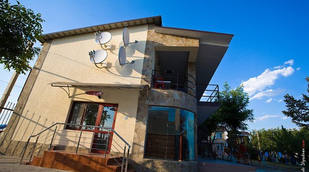 Recreation center laguna in gribovka