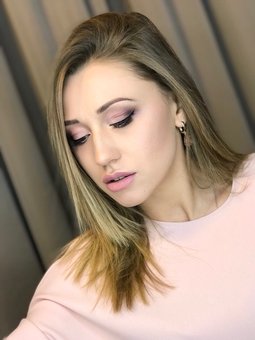 Вечірній макіяж у візажиста червоношкірих олени в києві. записуйтеся по знижці.
