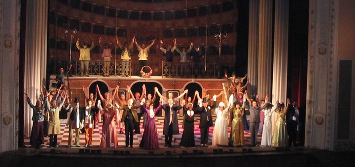 A performance at the kiev national academic operetta theater. buy a theater ticket at a discount.