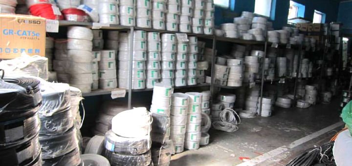Склад дроту та кабелю у магазині «ВЛТ УКринком» у Києві. Замовляйте товари для електрики на акції.
