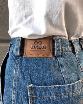 A female denim ogyag from the Dasti virobnik near Kiev. Buy on promotion.