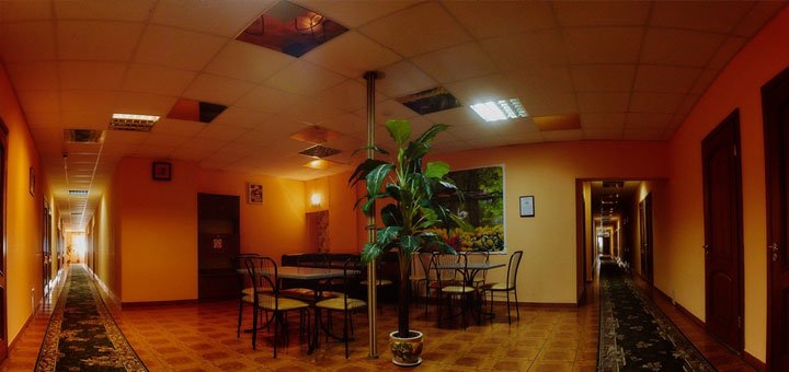Отель «Лама». Забронировать номер со скидкой. Отели в Киеве со скидкой.