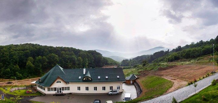 Ресторанно-отельный комплекс «Тироль» в солочине