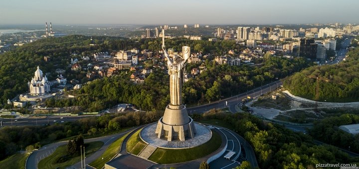 Батьківщина мати і військовий музей: квитки по знижкам