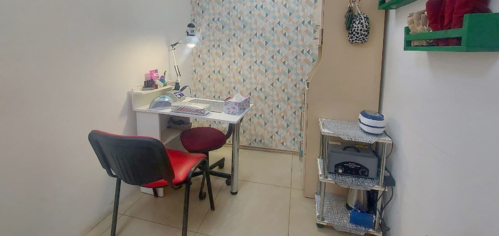Discount on manicure and pedicure from Evgeniya Lysenko