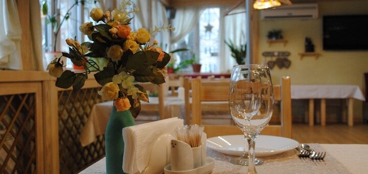 Пицца и паста в ресторане «Trattoria Dovganini» в Киеве. Забронировать столик.