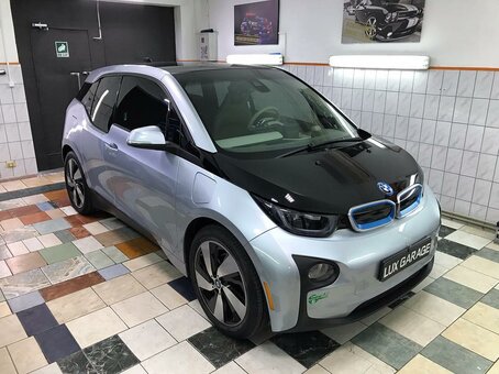 «Lux Garage» – автостудия в Киеве. Приезжайте на тонировку авто по акции.