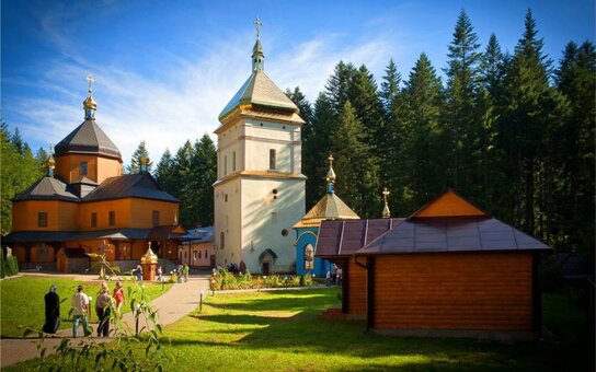 Тури по Прикарпатті від клубу подорожей «Супермандри Україною» в Полтаві. Купуйте зі знижкою.
