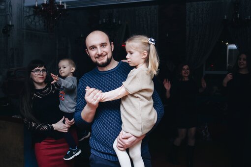 Фотосесія вечірки від Павла Камінського у Львові. Замовляйте по знижці.