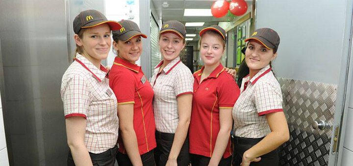 Вакансії з працевлаштування від human capital
