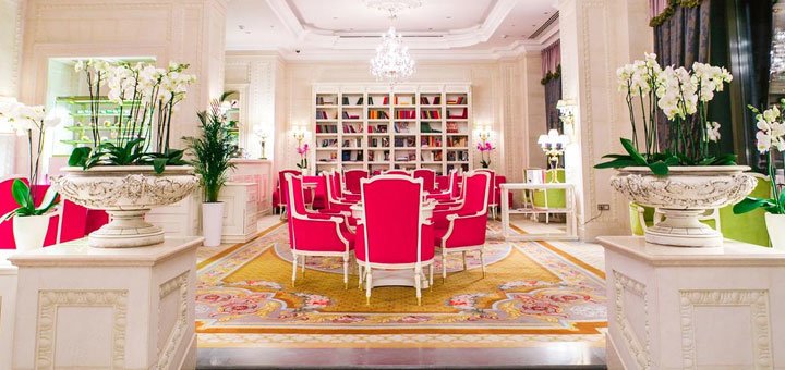 Hotel «Fairmont Grand Hotel» in Kiev. Book a room at a discount. Hotels in the center of Kiev.
