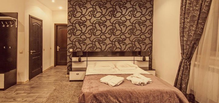 Номер в готелі «Nyvky Plaza» в Києві. Забронювати номер в готелі зі знижкою. Недорогий готель в Києві.