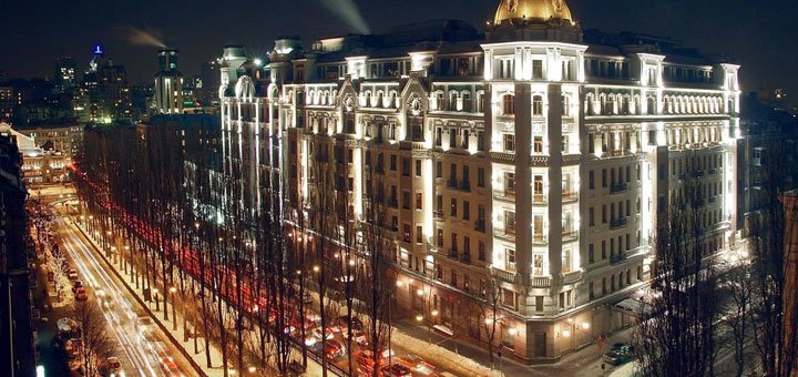 Отель «Premier Palace Hotel» в центре Киева. Забронировать номер в отеле «Премьер Палас» со скидкой. Отель в центре Киева.