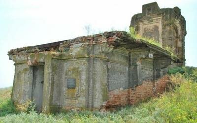 &quot;the family crypt of the falts-feins&quot;