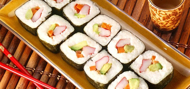 Sushi kitami in mariupol. sushi discounts. sushi delivery in mariupol with a discount.