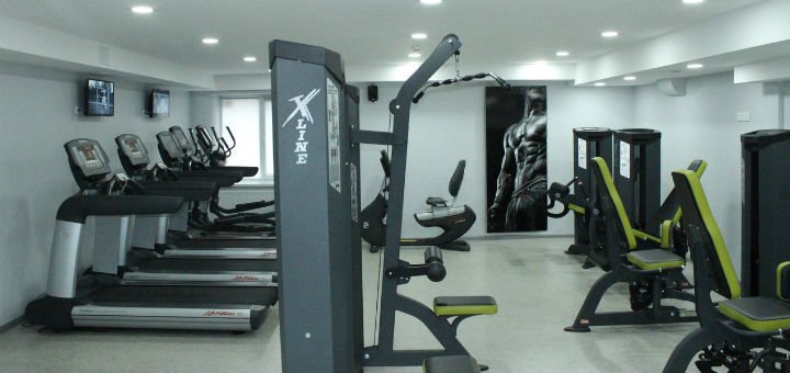 Кардио зона в спорт-клубе «Fitness House» в Виннице. Покупайте абонементы в тренажерный по акции.