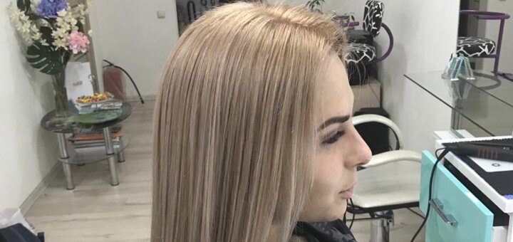 Make makeup in daniella beauty workshop in nikolaev