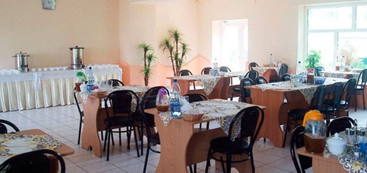 Hotel "Villa Victoria" on the Arbat Spit. Book a room with a discount. Inexpensive vacation at sea.