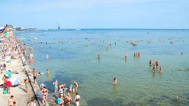 Beach city beach in skadovsk. relax inexpensively