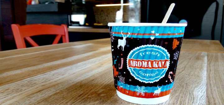 Ароматный кофе в кофейне «Aroma Kava» в Одессе. Наслаждайтесь вкусным напитком и десертами по акции.
