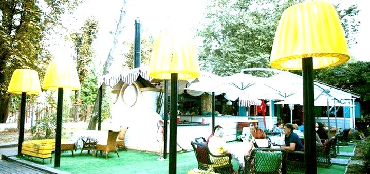 Інтер&#39;єр ресторану «boho chill &amp; grill» послуги та акції