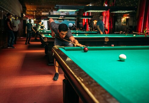 Billiards at the persona lounge club in odessa. book for a promotion.