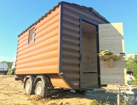 Bathhouse on wheels