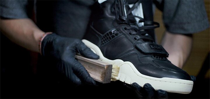 Promotional offers in the network of sneaker-dry cleaners &quot;sneaker mate&quot;