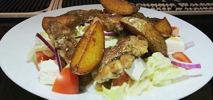 Discount on the menu in the petrovka pub
