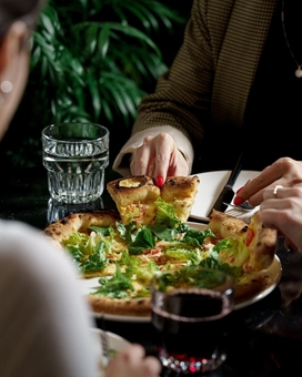 Pizza, rolls, burgers on special offer Kiev