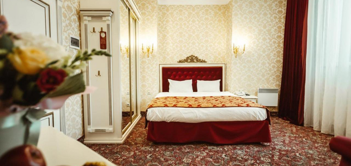 Royal Hotel De Paris in Kyiv. Book with promotion 60