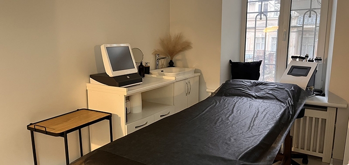 Кабинет аппаратной косметологии. Посещайте по акции 3