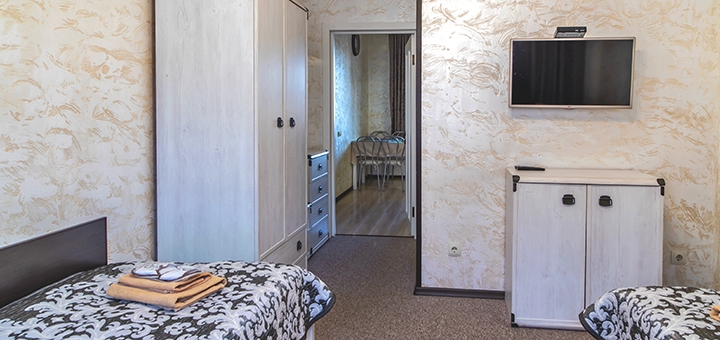 Отель Фавар в Сходнице. Отдыхайте по акции 17