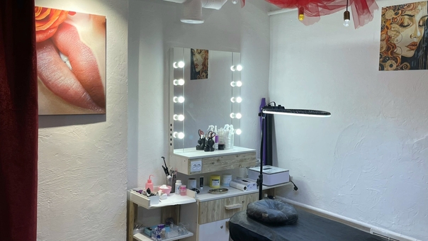 Cosmetologist Yulia Khometskaya. Visit with a special offer of 3.