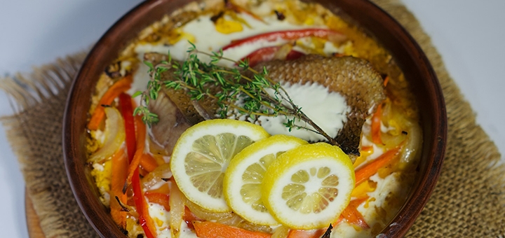 Кафе украинской кухни Мамина хустка. Посещайте по акции 3
