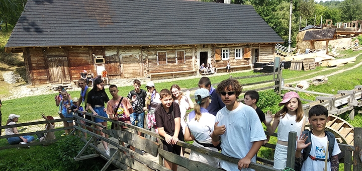 Forest Life Children's Camp. Visit with special offer 34