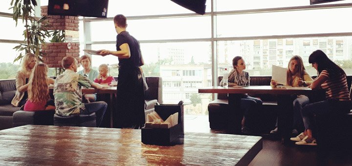 Ресторан «Manhattan club» в ТРЦ «Lubava»