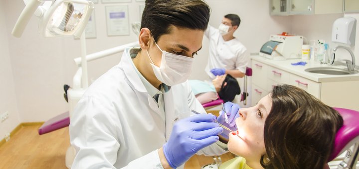 Стоматологическая клиника «Klinik im Zentrum». Записаться на прием к стоматологу по скидке. Акции в стоматологиях Одессы.