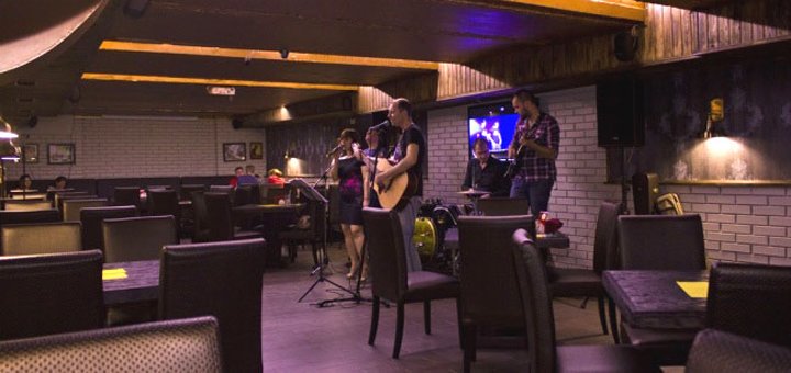Karaoke bar in Kiev "Babai Local Pub"