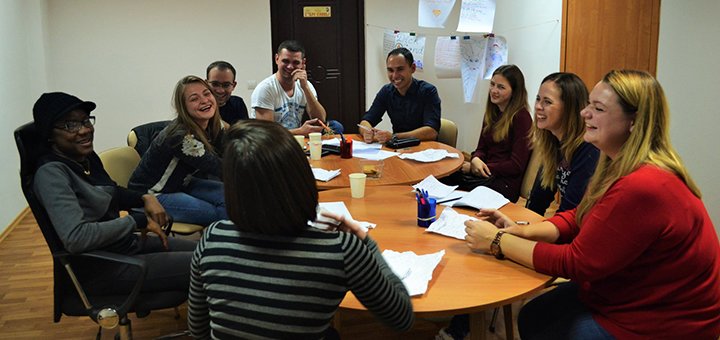 Языковой центр «Language Lab» посещайте по акции 1