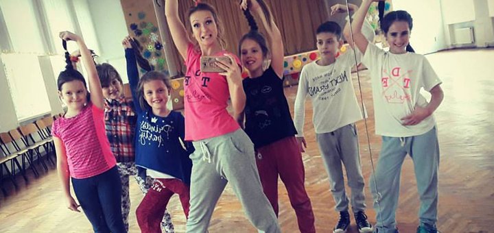 Занятия в школе «Triumph Dance Family» со скидкой