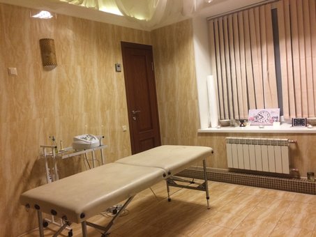Косметологічний центр «Мед Арт» у Києві. Записуйтесь на апаратний масаж зі знижкою.