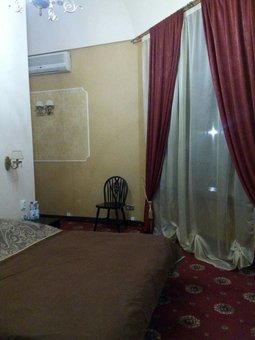 Двухместный номер с большой кроватью в мини-гостинице «Central Park» во Львове. Регистрируйтесь со скидкой.